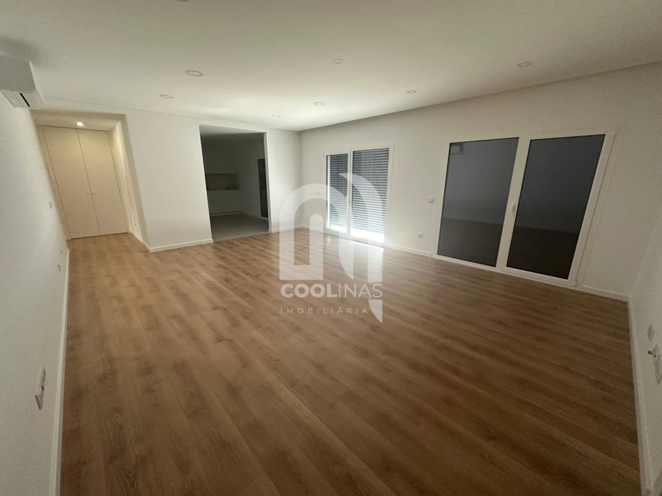 Apartamento T3 para Venda em Amora Foto 23
