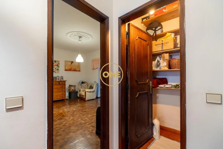 Prédio para Venda em Milharado Foto 18