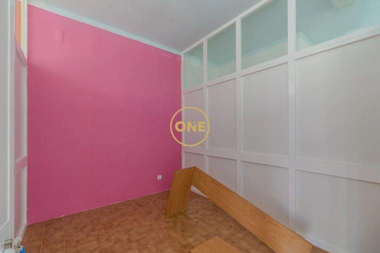 Prédio para Venda em Milharado Foto 42