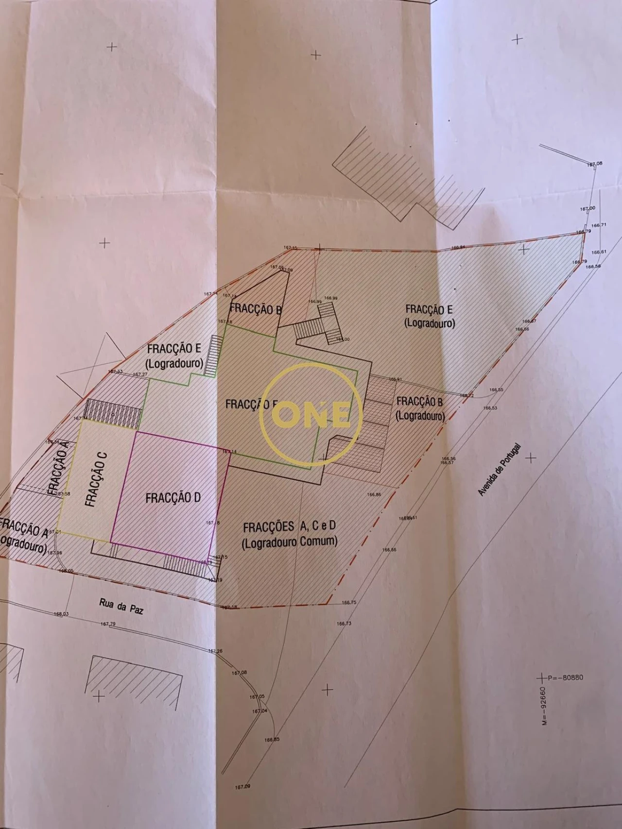 Prédio para Venda em Milharado Foto 54
