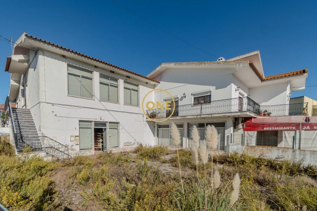 Prédio para Venda em Milharado Foto 4