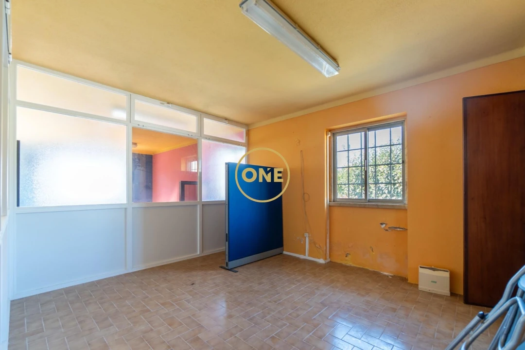 Prédio para Venda em Milharado Foto 50