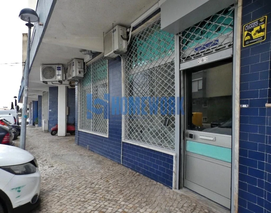 Loja para Venda em Loures Foto 1