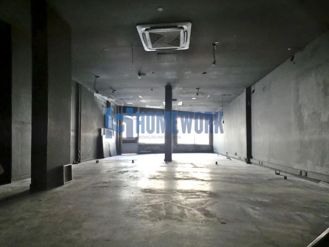 Loja para Venda em Loures Foto 8