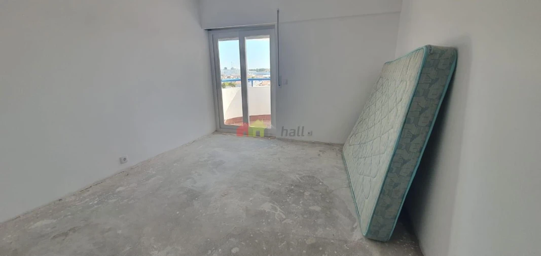 Apartamento T2 para Venda em Avis Foto 12