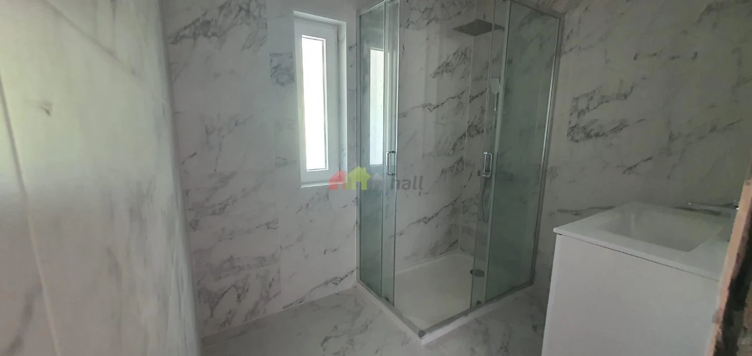 Apartamento T2 para Venda em Avis Foto 8