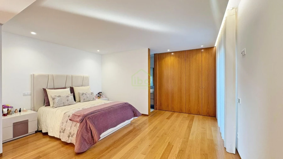 Moradia T4 para Venda em Póvoa de Varzim, Beiriz e Argivai Foto 31