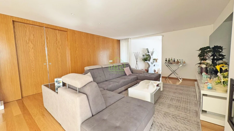 Moradia T4 para Venda em Póvoa de Varzim, Beiriz e Argivai Foto 8