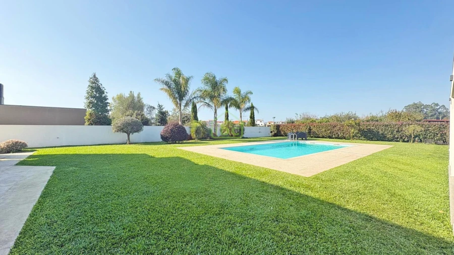 Moradia T4 para Venda em Póvoa de Varzim, Beiriz e Argivai Foto 28