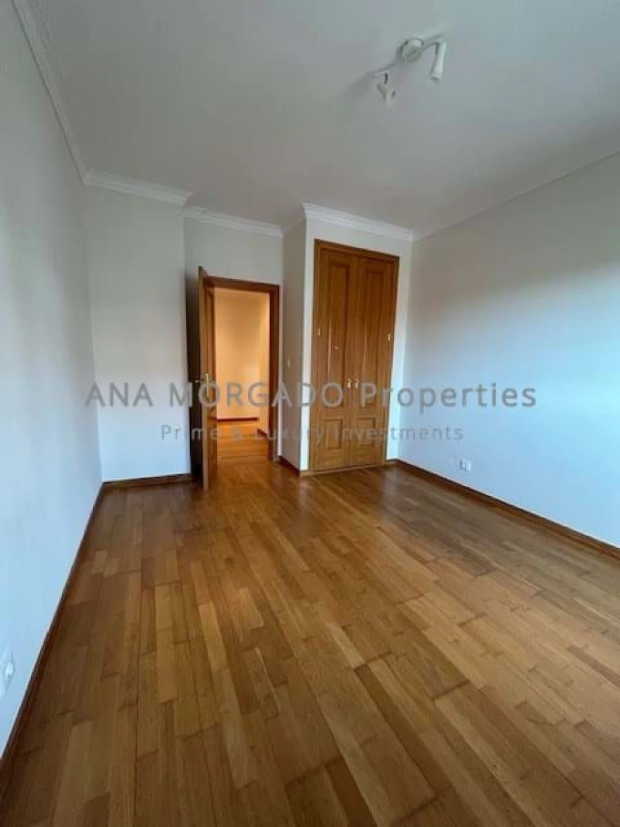Apartamento T3 para Arrendamento em Agualva e Mira-Sintra Foto 16