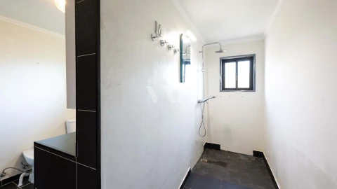 Moradia T7 para Venda em Quarteira