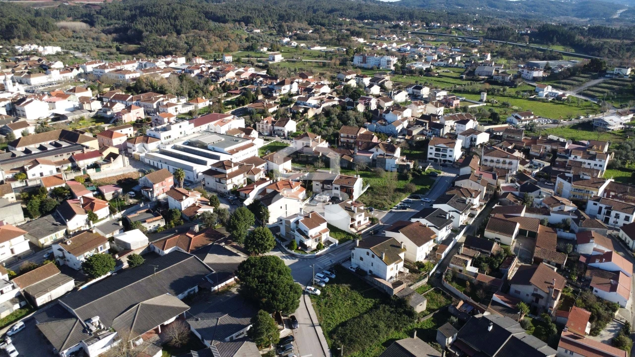 Terreno para Venda em Avelar Foto 14