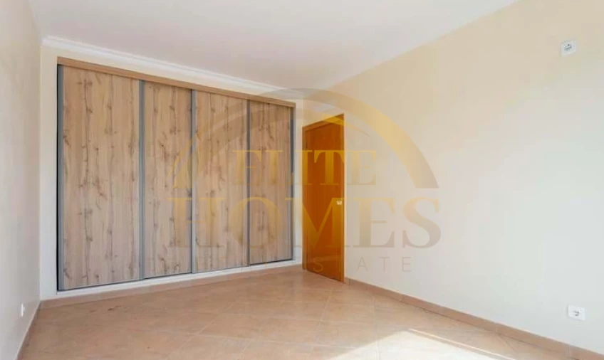 Terreno para Venda em Tavira (Santa Maria e Santiago) Foto 9