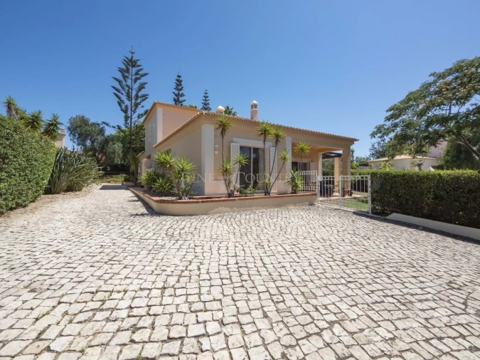 Moradia T3 para Venda em Estômbar e Parchal Foto 30