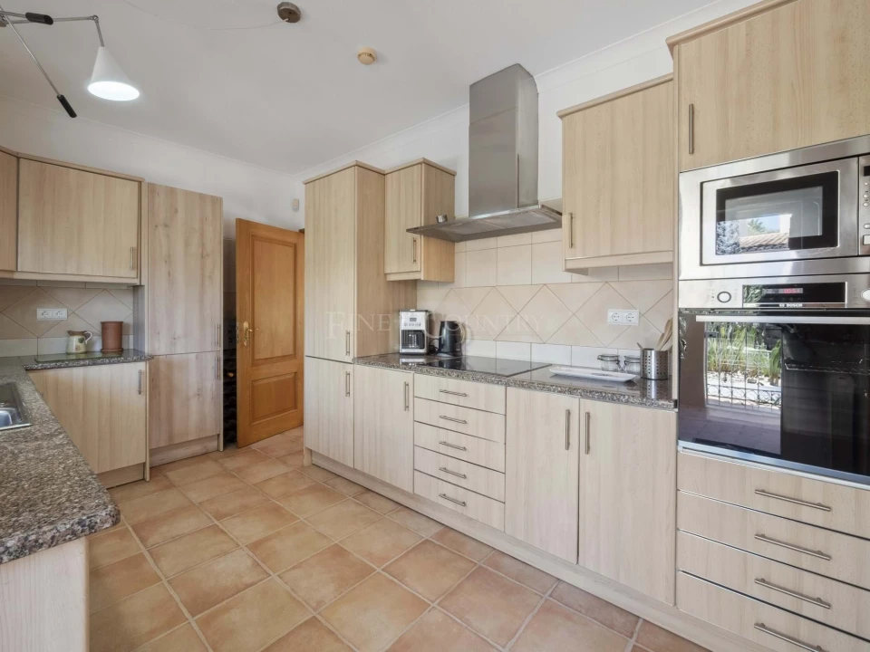 Moradia T3 para Venda em Estômbar e Parchal Foto 8