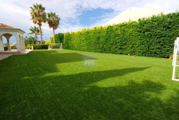 Moradia T6 para Venda em Boliqueime Foto 9