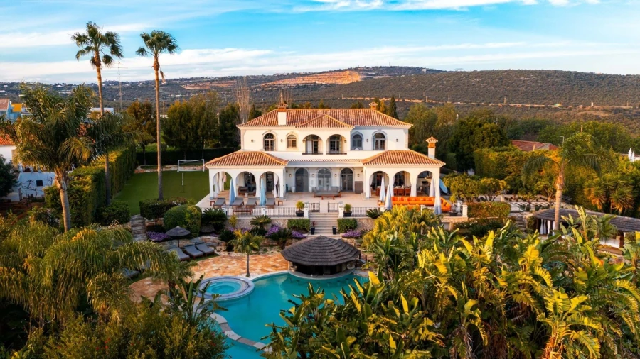 Moradia T6 para Venda em Boliqueime Foto 1