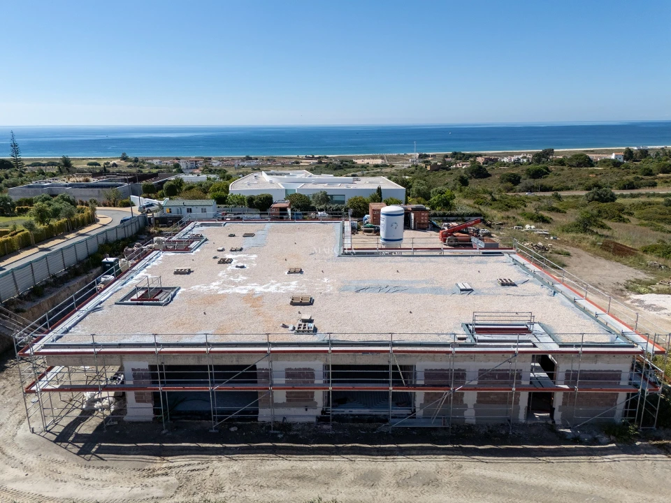 Moradia T5 para Venda em Odiaxere Foto 24