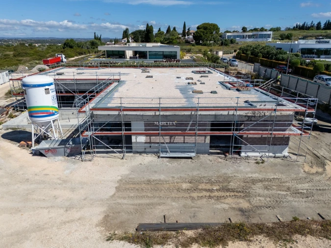 Moradia T5 para Venda em Odiaxere Foto 32