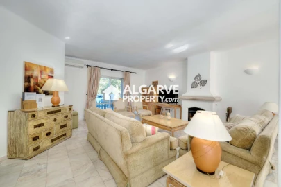 Moradia T3 para Venda em Almancil