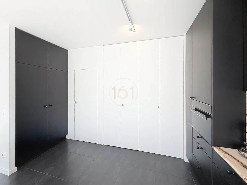 Apartamento T4 para Venda em Lordelo do Ouro e Massarelos Foto 8