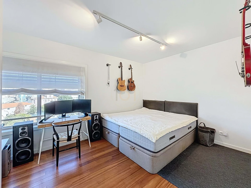 Apartamento T4 para Venda em Lordelo do Ouro e Massarelos Foto 34
