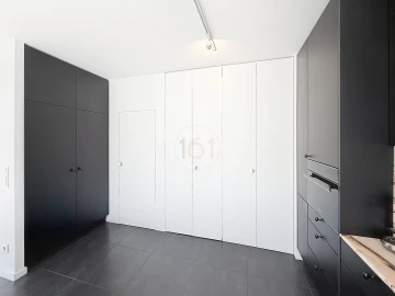 Apartamento T4 para Venda em Lordelo do Ouro e Massarelos