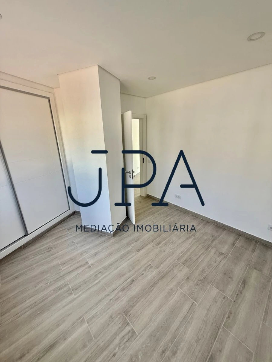 Apartamento T2 para Venda em Altura Foto 9