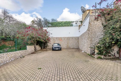 Moradia T3 para Venda em Luz