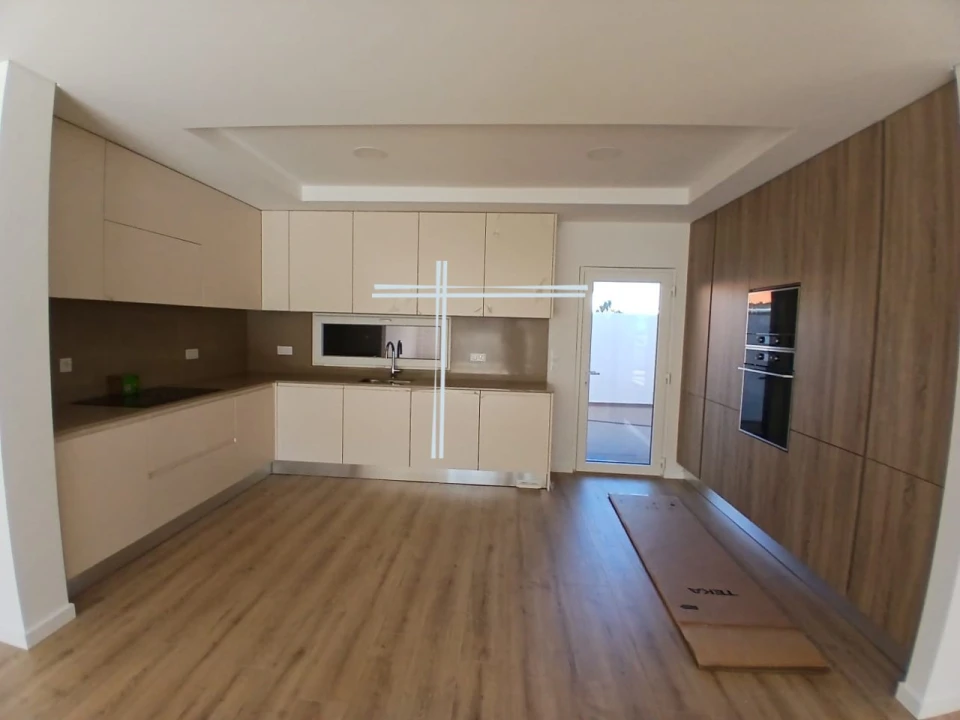 Moradia T4 para Venda em Charneca de Caparica e Sobreda Foto 25