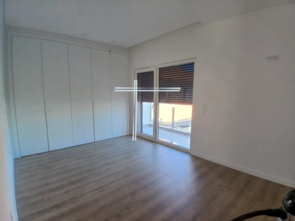 Moradia T4 para Venda em Charneca de Caparica e Sobreda Foto 43