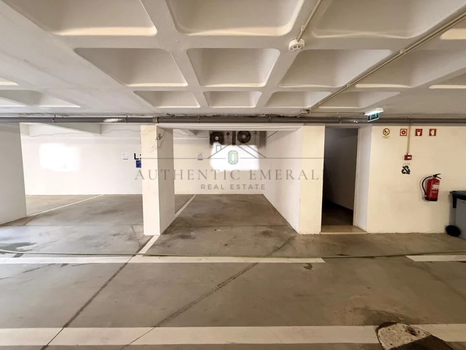 Apartamento T2 para Venda em Quarteira Foto 21