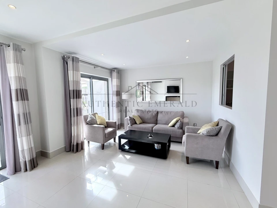 Apartamento T2 para Venda em Quarteira Foto 10
