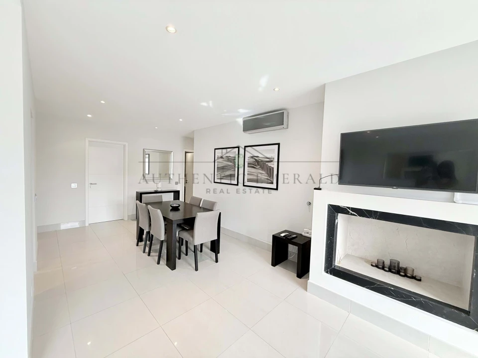 Apartamento T2 para Venda em Quarteira Foto 8