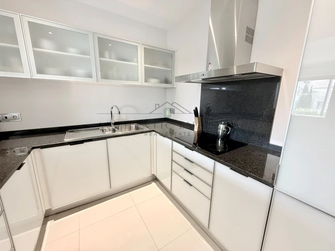 Apartamento T2 para Venda em Quarteira Foto 12