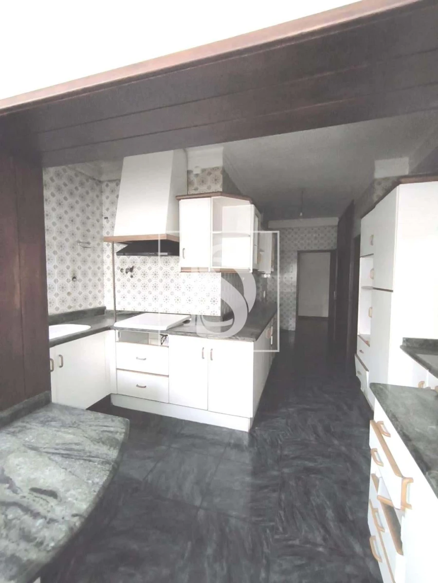 Apartamento T3 para Venda em Creixomil Foto 27