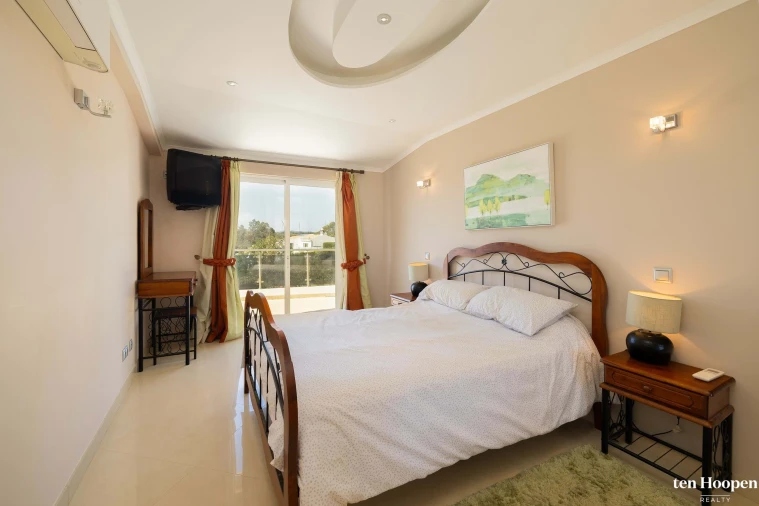 Moradia T4 para Venda em Budens Foto 22