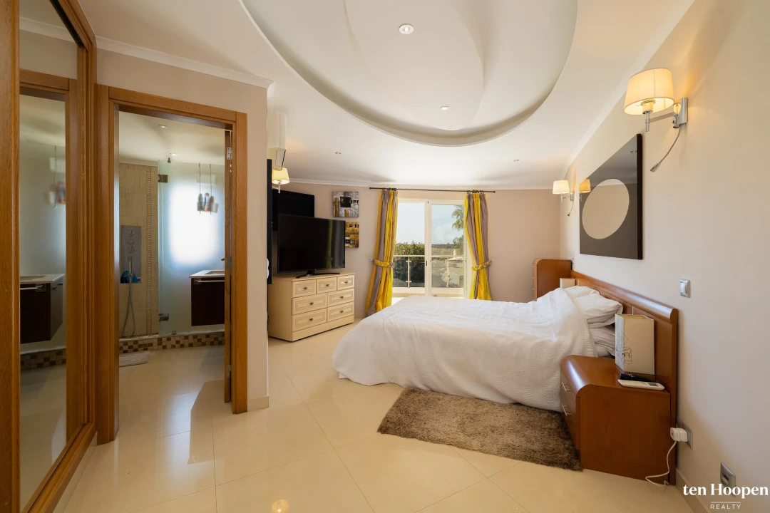 Moradia T4 para Venda em Budens Foto 23