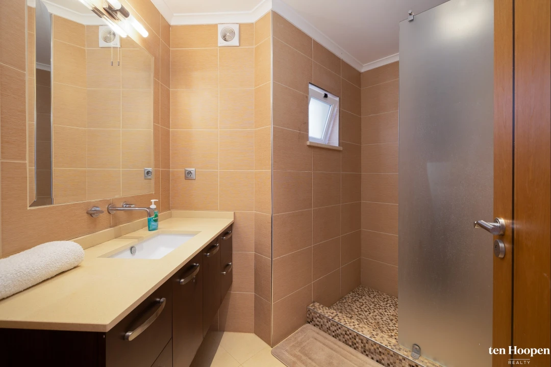 Moradia T4 para Venda em Budens Foto 21