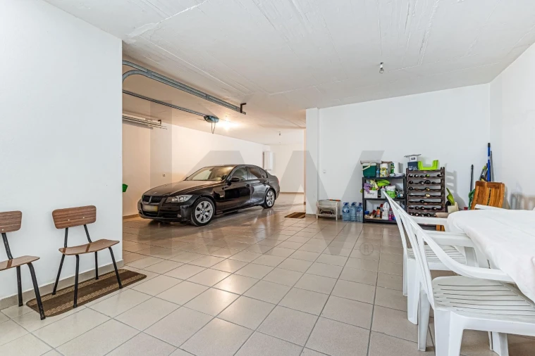 Moradia T3 para Venda em Armação de Pera Foto 27