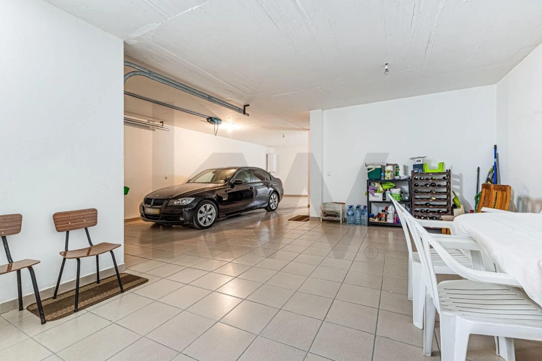 Moradia T3 para Venda em Armação de Pera Foto 27