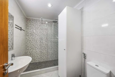 Apartamento T2 para Venda em Albufeira e Olhos de Água