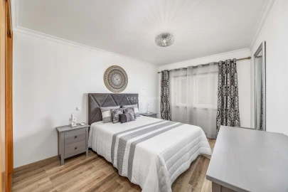 Apartamento T2 para Venda em Albufeira e Olhos de Água