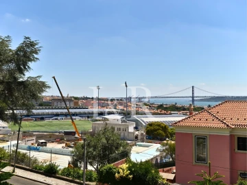 Moradia T6 para Venda em Belém
