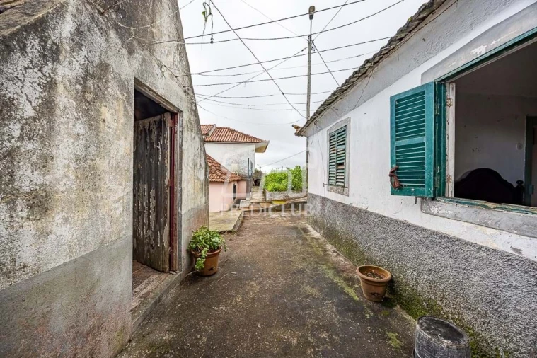 Moradia T2 para Venda em São Jorge Foto 5