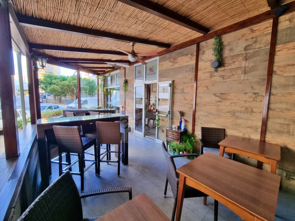 Negócio para Venda em Armação de Pera Foto 2