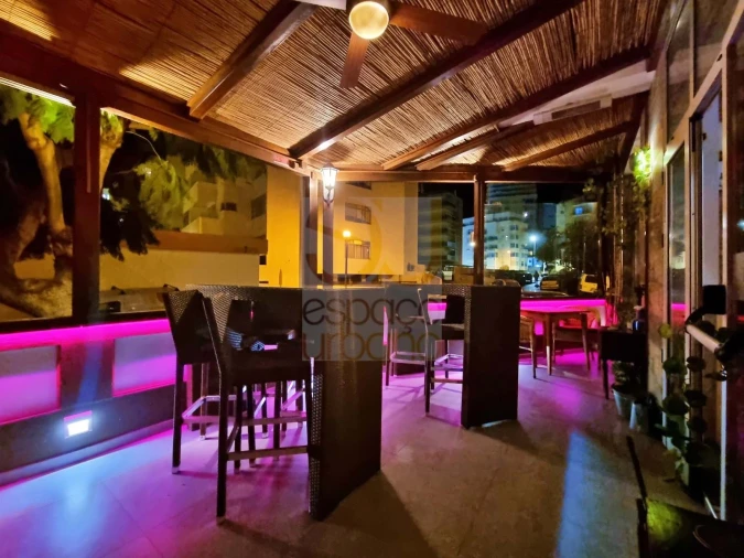 Negócio para Venda em Armação de Pera Foto 1