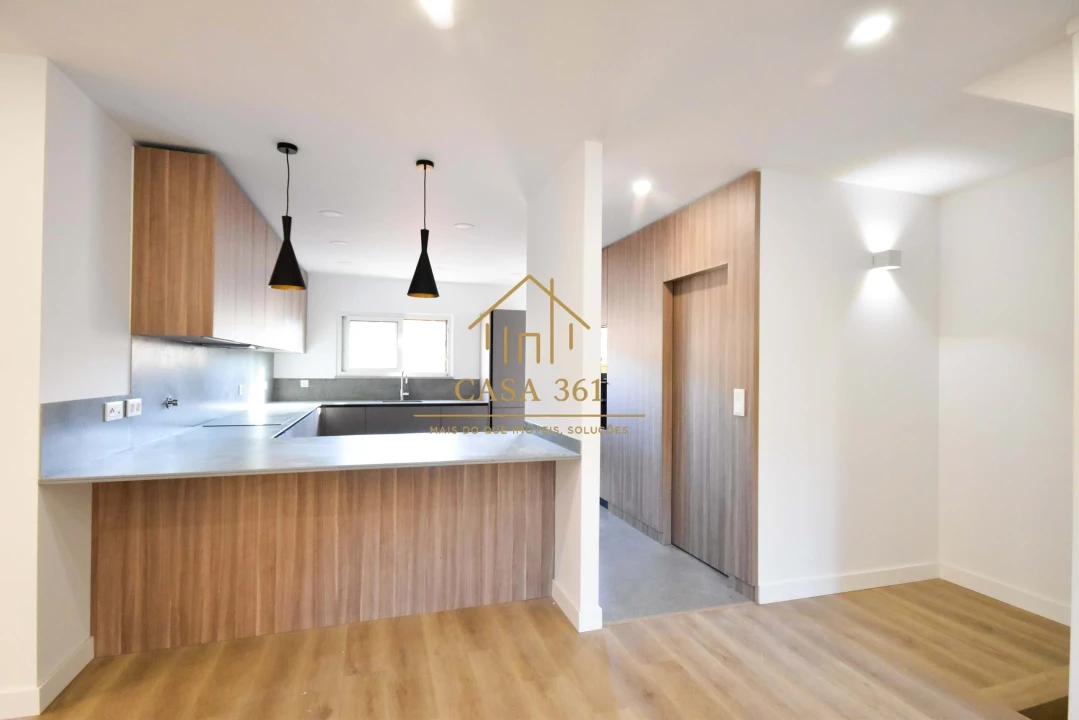 Moradia T3 para Venda em Alhandra, São João dos Montes e Calhandriz Foto 2