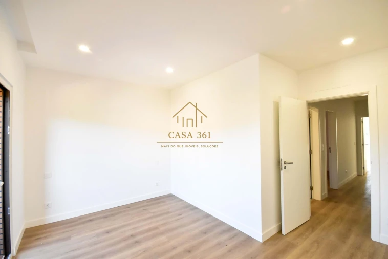 Moradia T3 para Venda em Alhandra, São João dos Montes e Calhandriz Foto 16