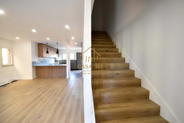 Moradia T3 para Venda em Alhandra, São João dos Montes e Calhandriz Foto 4